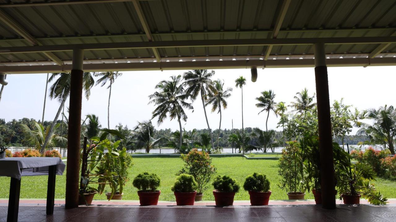 Ashtamudi Lake Garden Resorts Kollam Εξωτερικό φωτογραφία