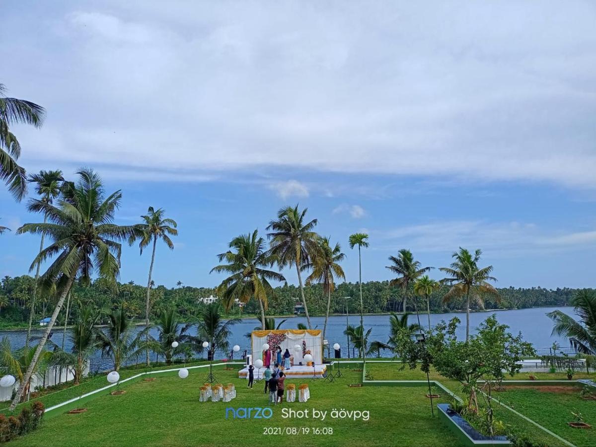 Ashtamudi Lake Garden Resorts Kollam Εξωτερικό φωτογραφία